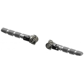 ユニバーサル Highway フットペグ 1.25 inch (31.75 mm) 直径バー - シルバー Altrider (アルトライダー)