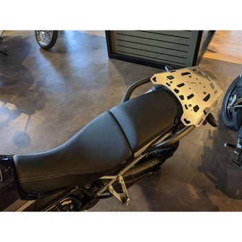 リアラゲッジラック Triumph Tiger 850 / 900 Models - シルバー Altrider (アルトライダー)