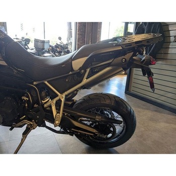 リアラゲッジラック Triumph Tiger 850 / 900 Models - ブラック Altrider (アルトライダー)