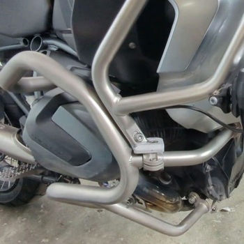 クラッシュバー BMW R 1250 GS Adventure - ブラック - マウンティングブラケット付 Altrider (アルトライダー)