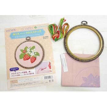 手芸キット ぬりえみたいなクロスステッチ ルシアン