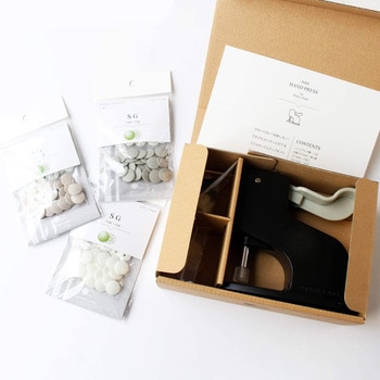 プラスチックスナップボタンハンドプレススターターセット+ボタン3色 日本紐釦貿易