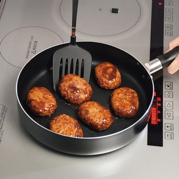 底広 ふっ素ハード加工IH対応プレートパン パール金属