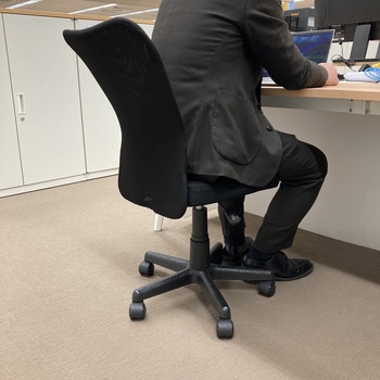オフィスチェア メッシュタイプ アイリスオーヤマ