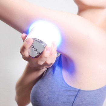 ポータブル光美顔器 赤黄緑青4色LED USB充電式 フェイスケア むくみ解消 FASCINATEBEAUTY