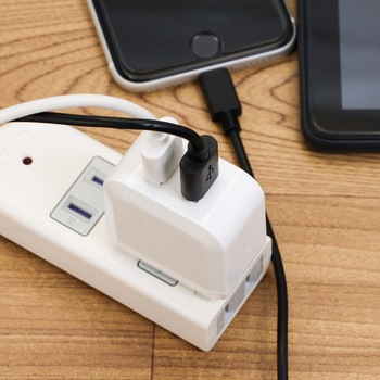 USB充電器3.4A USB-A 2ポート STAR Light