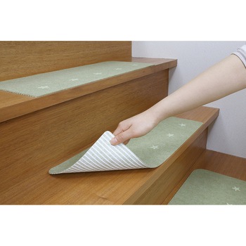 おくだけ吸着蓄光階段マット サンコー