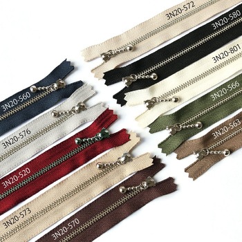 玉付ファスナーシルバー YKK