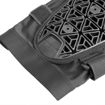 SK-878 エニグマG2ニーガード コミネ