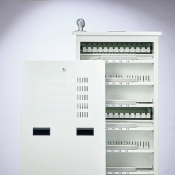 充電保管庫 LION (ライオン事務器)