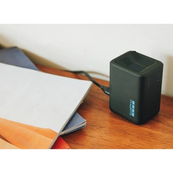 デュアルバッテリーチャージャーHERO13 GoPro