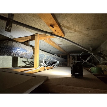 充電式ワークライト Sサイズ 500 コンパクトサイズ  スポット&ワイド2Way照射  本体が360°回転 マグネット、フック付 照らしたい場所を自在に照らせる ELPA