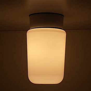 ポリカ製 天井直付照明器具 丸コップ - 栄興電器