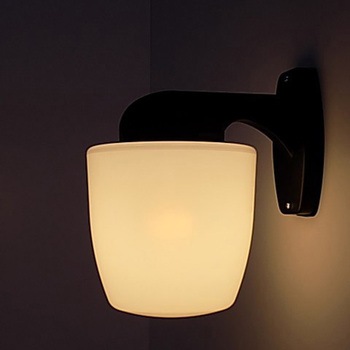 ポリカ製 壁面直付照明器具 コップ大 栄興電器