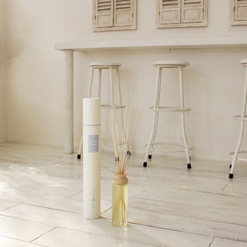 Nordic Collectionリードディフューザー Desire ブラックアンバー/クリアエアー/シーアイランドコットン ライフオンプロダクツ