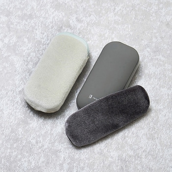 使い捨てないマグマカイロ カバー&モバイルバッテリー機能付 チャコール/ミントグリーン ライフオンプロダクツ