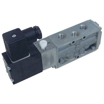 AC100V・Rc3/8" 5方向電磁弁(流量5.8C) エスコ