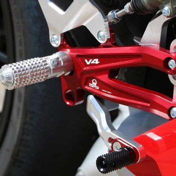 Adjustable リアセット Ducati Panigale V4 series for V4 V4 S and V4 Speciale - Pramac Racing limited Edition Silver/Red CNC Racing (シーエヌシーレーシング)