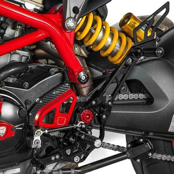 Adjustable リアセット passenger Ducati Hypermotard 821/939 ブラック CNC Racing (シーエヌシーレーシング)