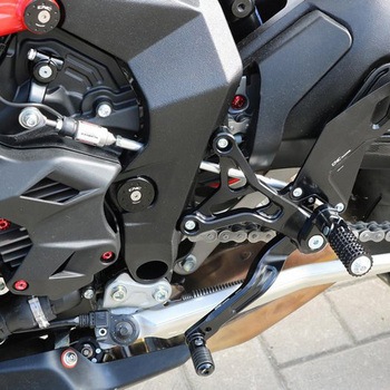 Adjustable rider rearsets MV Agusta Brutale - CNC Racing (シーエヌシーレーシング)