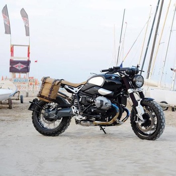 Canvas サイドパニアケース Scram 22L-30L + サブフレーム NineT Series | U201-1620 UnitGarage (ユニットガレージ)