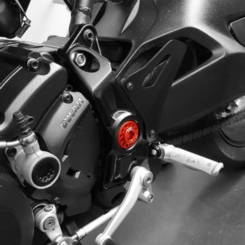 Central bolt kit for OEM rearsets Ducati CNC Racing (シーエヌシーレーシング)