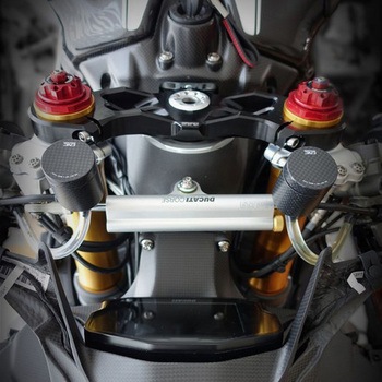 フルードリザーバー フロントbrake 25 ml - カーボン CNC Racing (シーエヌシーレーシング)