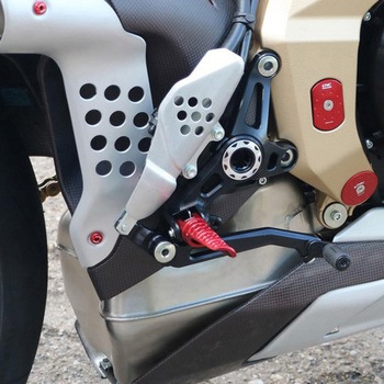 フットペグs for OEM rearsets MV Agusta LIGHT - driver CNC Racing (シーエヌシーレーシング)