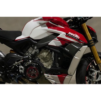 GP Winglets Ducati Streetfighter V4 - カーボン fiber CNC Racing (シーエヌシーレーシング)