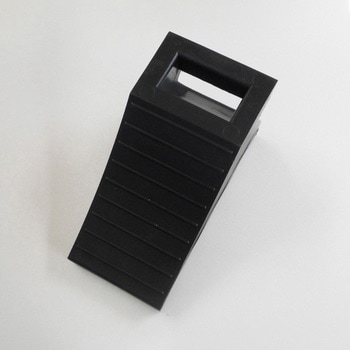 110x235x125mm タイヤストッパー(黒/ヒモ付/1組) エスコ
