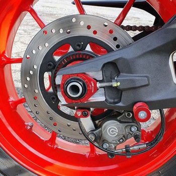 Swingarm spools M6 CNC Racing (シーエヌシーレーシング)