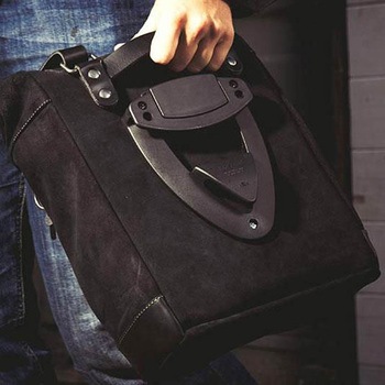 Waxed suede サイドパニアケース Scram 22L-30L + 左 サブフレーム Triumph Street Twin 900 SX (2016 until now) | U202-1017SX UnitGarage (ユニットガレージ)