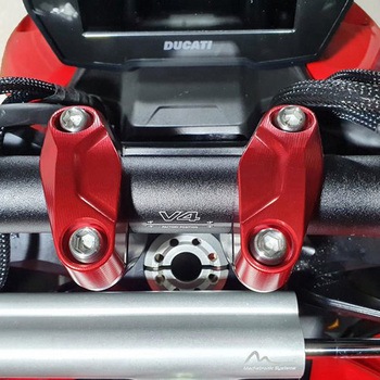 ハンドルバー upper clamp kit Ducati Streetfighter V4 - CNC Racing (シーエヌシーレーシング)