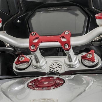 フューエルタンクキャップ - flange カーボン CNC Racing (シーエヌシーレーシング)