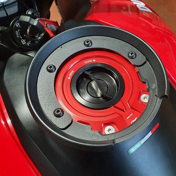 フューエルタンクキャップ - Tank Lock flange spacers CNC Racing (シーエヌシーレーシング)