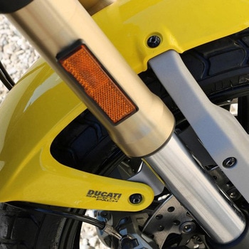 フロントmudguard Ducati Scrambler 1100 screw set CNC Racing (シーエヌシーレーシング)