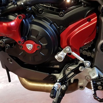 フロントスプロケットカバー Ducati Multistrada 950 CNC Racing (シーエヌシーレーシング)