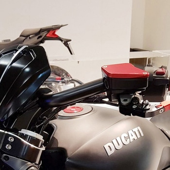 フロントブレーキ&クラッチフルードリザーバーキャップs Ducati - Touch CNC Racing (シーエヌシーレーシング)