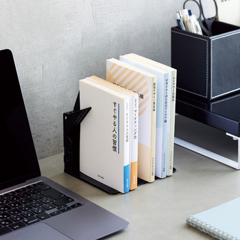 1冊でも倒れないブックスタンド リヒトラブ
