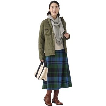 中綿保温フード付きブルゾン アイリスオーヤマ