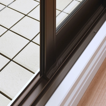 すきま風チューブクッション 窓ドア用 8m BR アール