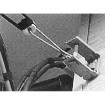 壁面引込金具 共立電機