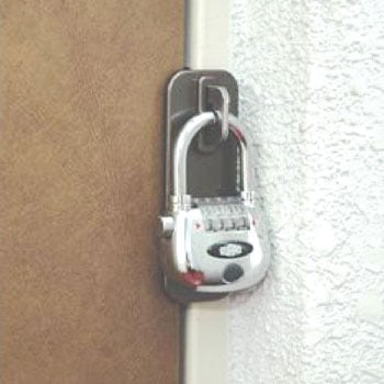 No.592 玄関ドア用補助錠 物件管理ロック 一般扉用 1セット No.592 玄関ドア用補助錠 物件管理ロック 一般扉用 1セット