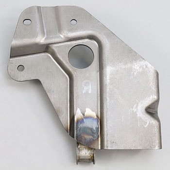 ブラケット(R)ラジエター (B6) MAZDA(マツダ)