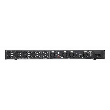 8系統ヘッドフォンアンプ TEAC