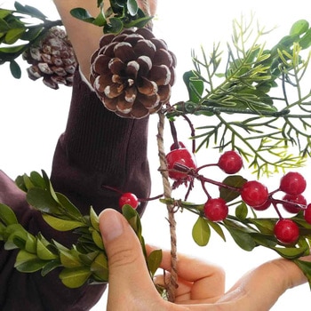 冬装飾 クリスマス用品 ナチュラルガーランド グリーン&レッドベリー ストア・エキスプレス