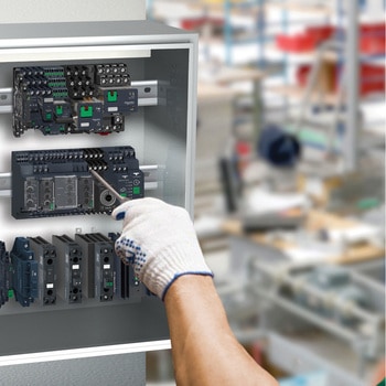 遅延リレー マルチ動作 プラグイン シュナイダーエレクトリック