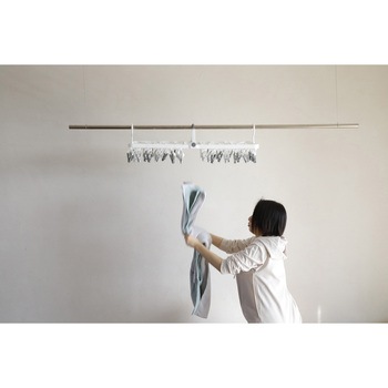 The hangers 引っ張って取り込めるランドリーハンガー 52P - シービージャパン