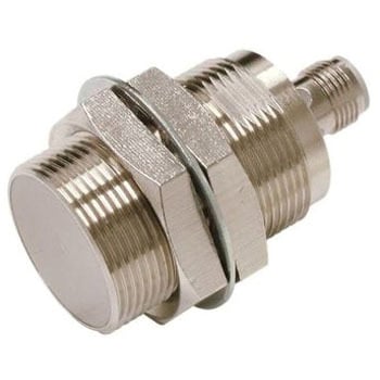 誘導型近接センサ バレル形 検出範囲 15 mm ねじの呼び M30 omron(オムロン)