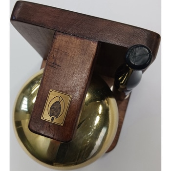 宙にうかんでいるような「おりん」 かのん【香音】(中) ヨシダ